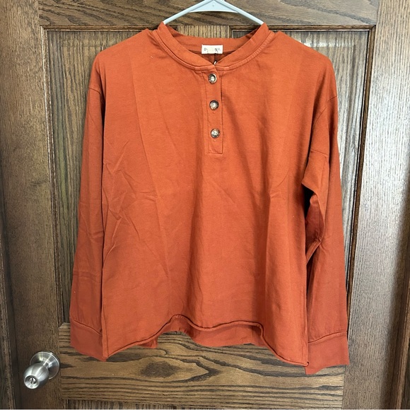 DONNI. Rust Button-Up Top - Picture 1 of 4
